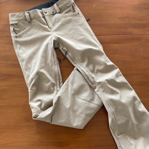 Brand new snow pants - Picture 1 of 3